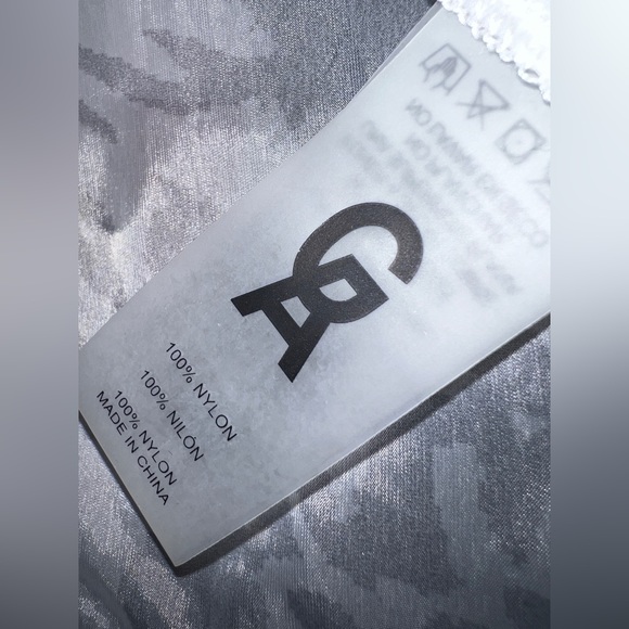 🐆 NWT! Good American Leopard Windbreaker Jacket - Picture 10 of 16